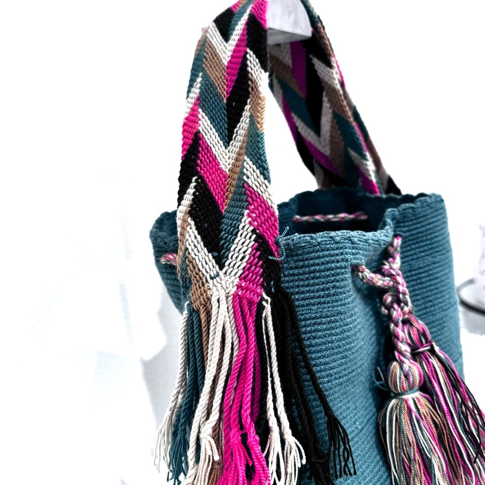 Handwooven Boho Waayu Crossbody Bag - Picture 7 of 11